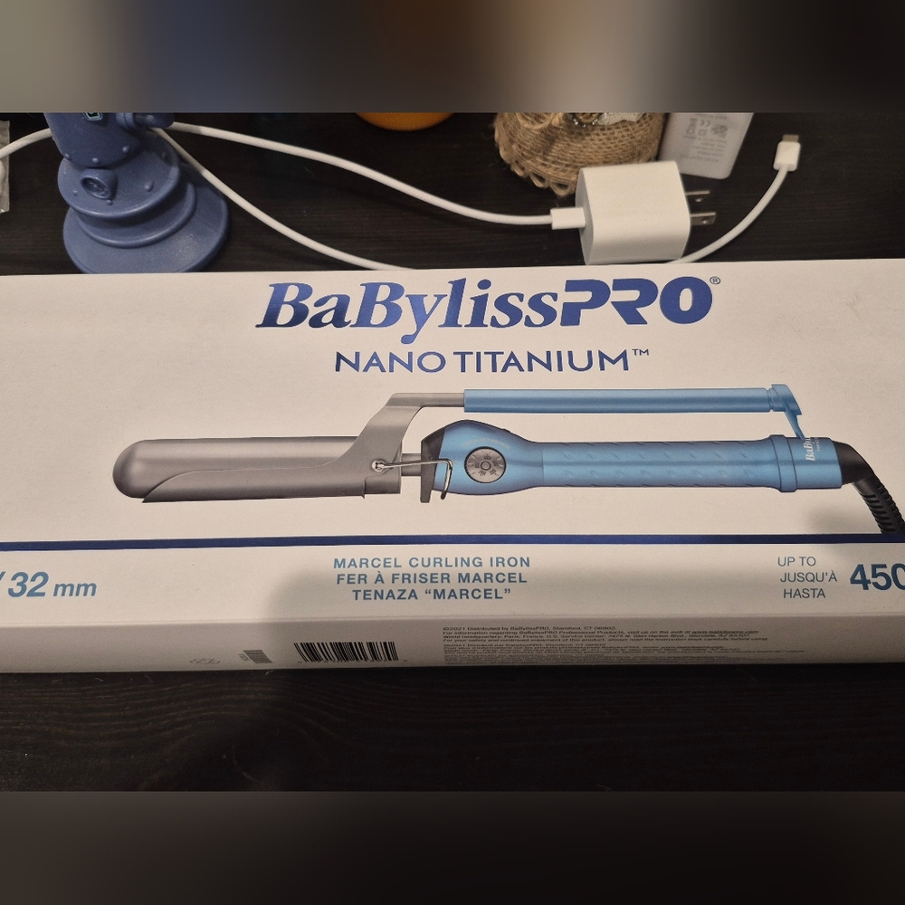 BaBylissPRO Nano Titanium Hair Tool - Blue. NWT